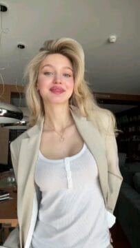 Link Nonton pembantu cantik janda bohay di test kepatuhan 4K – Hits 2025 Lampung